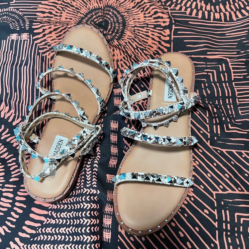Steve Madden Travel snake sandals